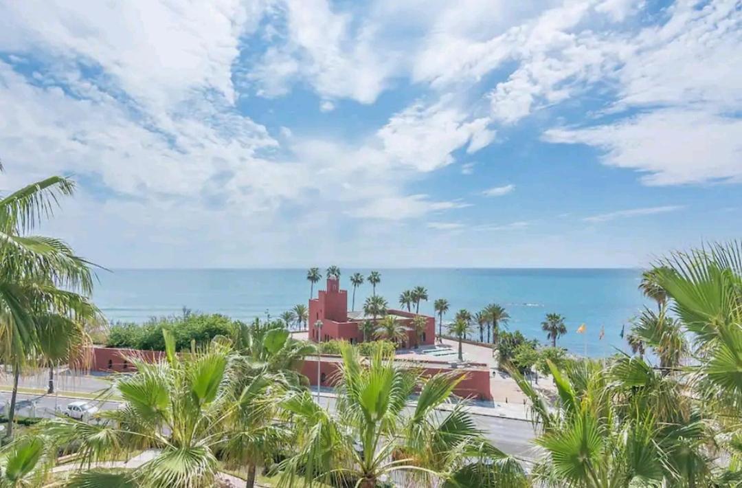 El Estudio De La Playa Benalbeach Holidays Paradise Benalmádena Exterior photo