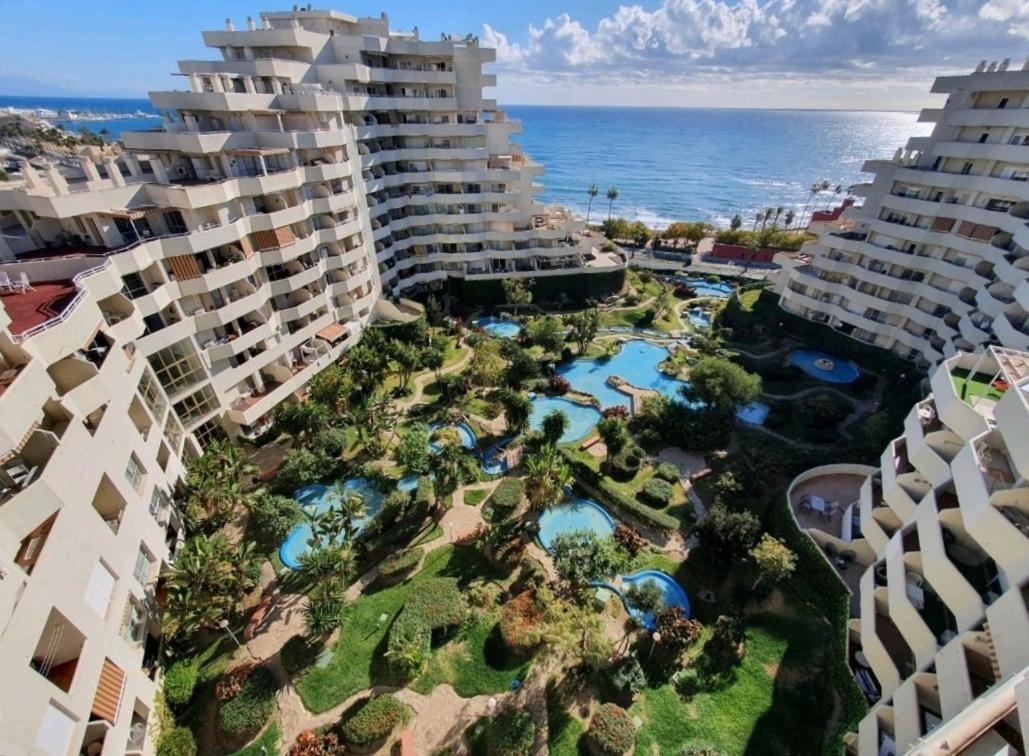 El Estudio De La Playa Benalbeach Holidays Paradise Benalmádena Exterior photo