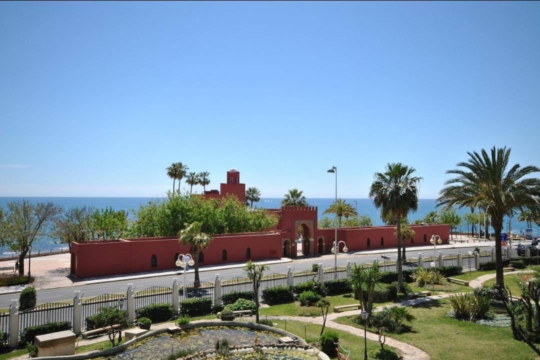 El Estudio De La Playa Benalbeach Holidays Paradise Benalmádena Exterior photo
